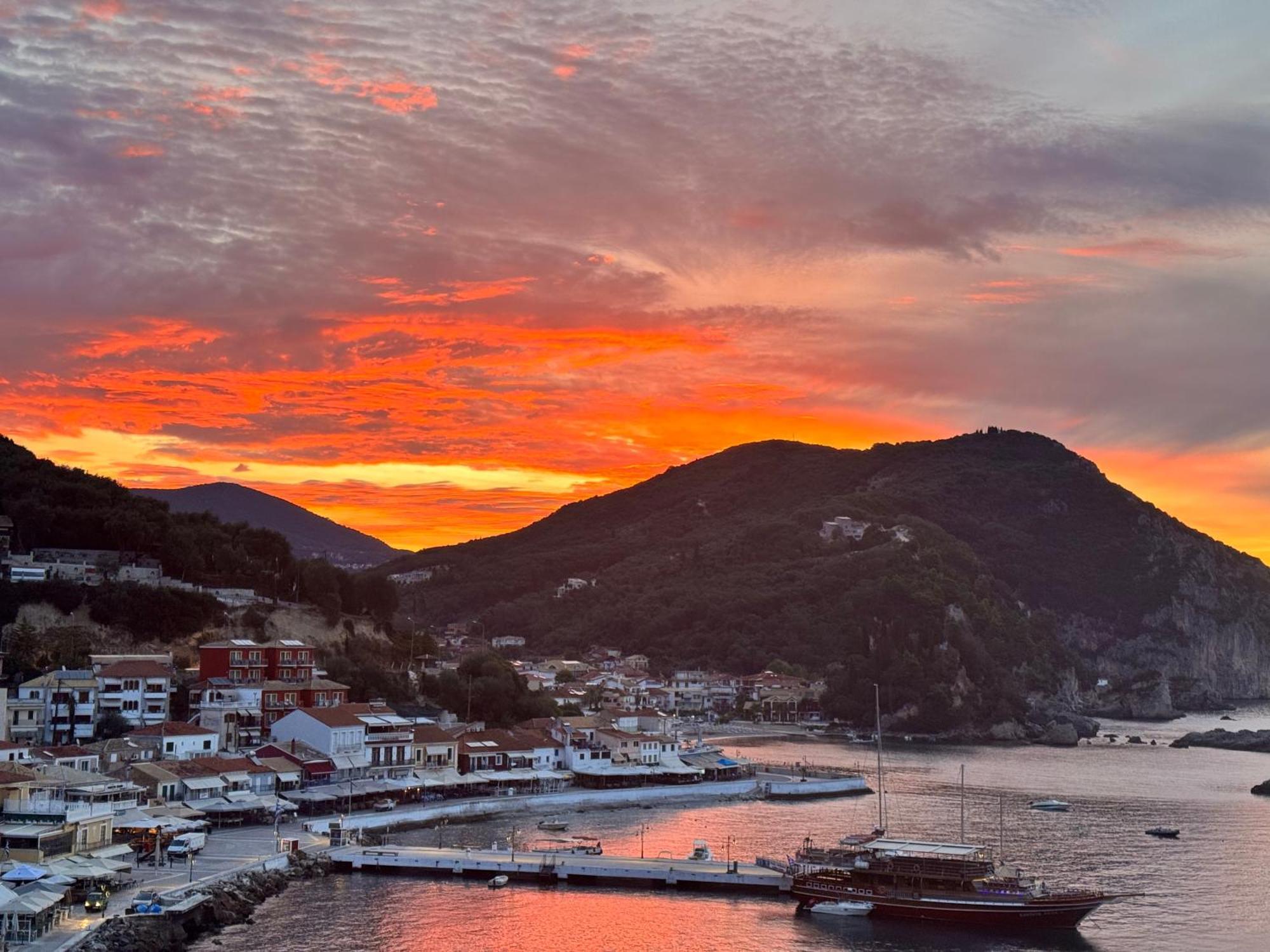 Sunrise House Otel Parga Dış mekan fotoğraf